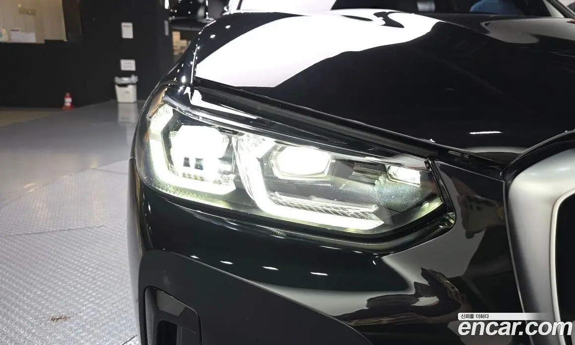 BMW X3 2024 2.0 автомат (гидро), фото 8