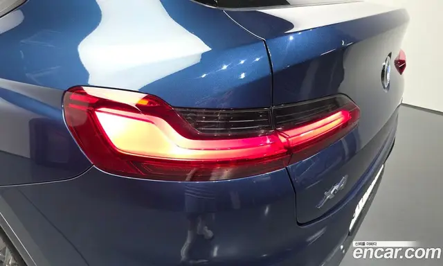 BMW X4 2021 2.0 автомат (гидро), миниатюра 9