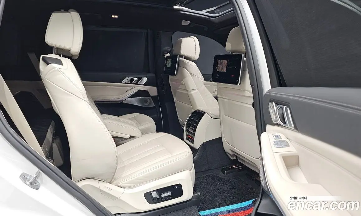 BMW X7 2022 3.0 автомат (гидро), фото 18