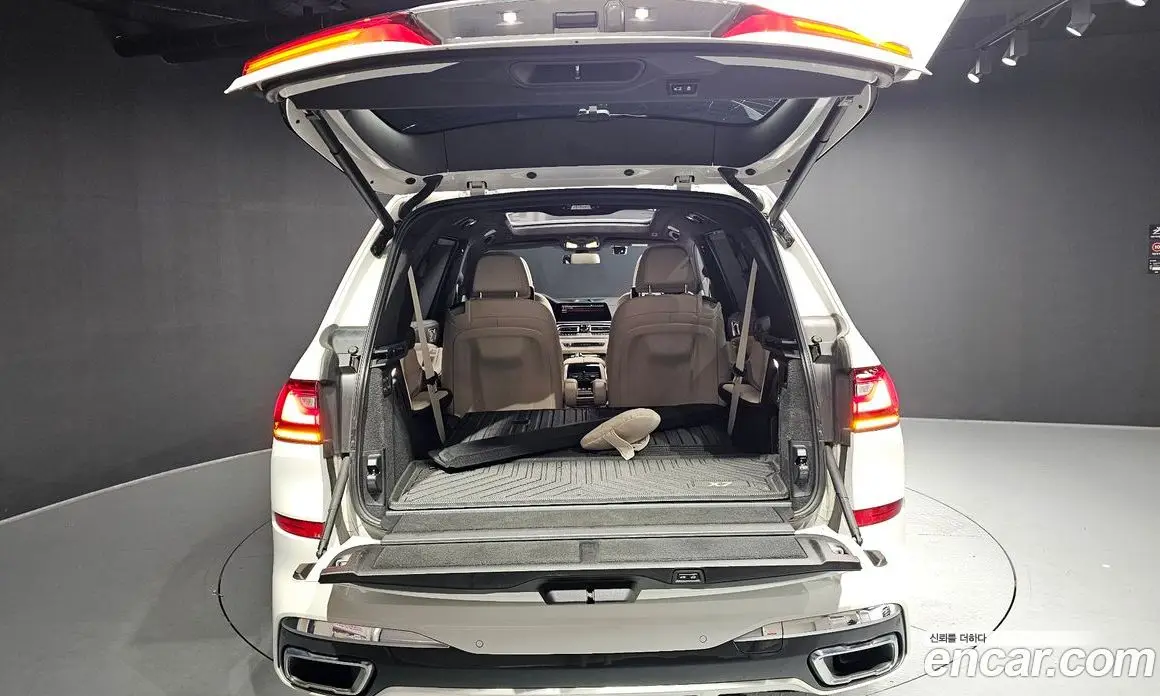 BMW X7 2022 3.0 автомат (гидро), фото 26