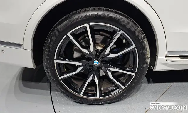 BMW X7 2022 3.0 автомат (гидро), миниатюра 5