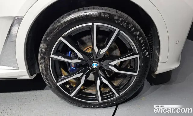 BMW X7 2022 3.0 автомат (гидро), миниатюра 7