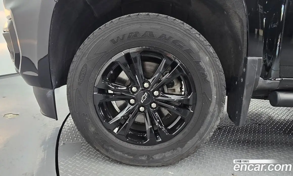 Chevrolet Colorado 2020 3.6 автомат (гидро), фото 5