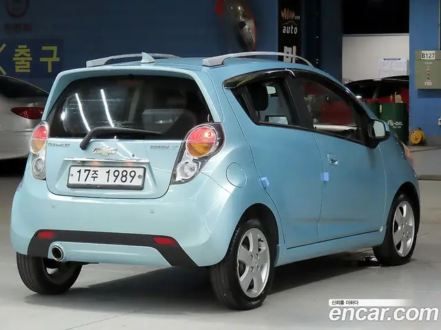 Chevrolet Spark 2012 1.0 автомат (гидро), миниатюра 4