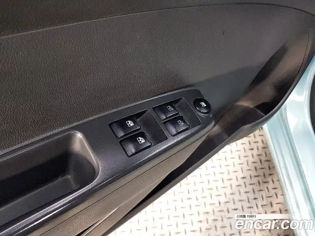 Chevrolet Spark 2012 1.0 автомат (гидро), миниатюра 11