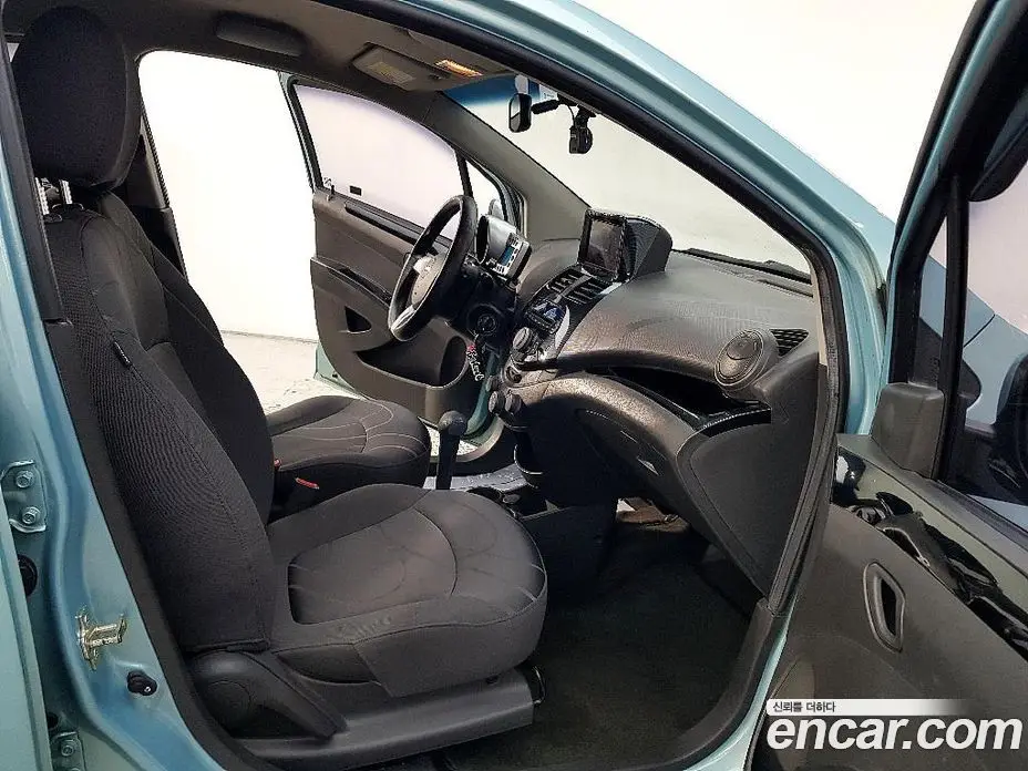 Chevrolet Spark 2012 1.0 автомат (гидро), фото 17