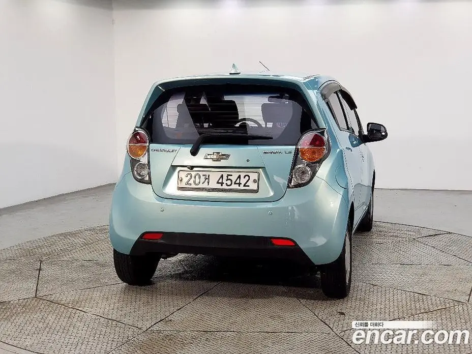 Chevrolet Spark 2012 1.0 автомат (гидро), фото 3