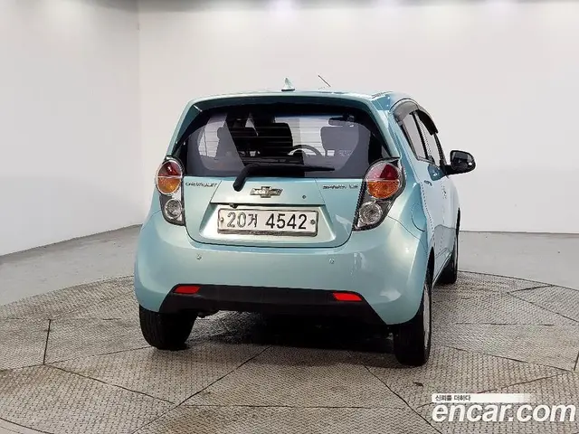 Chevrolet Spark 2012 1.0 автомат (гидро), миниатюра 3