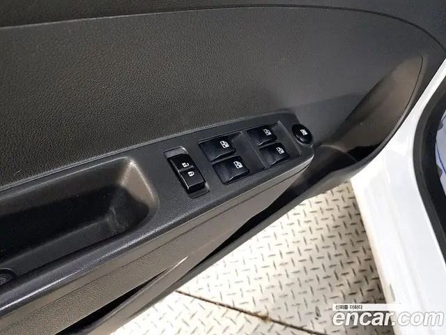 Chevrolet Spark 2014 1.0 автомат (гидро), миниатюра 11