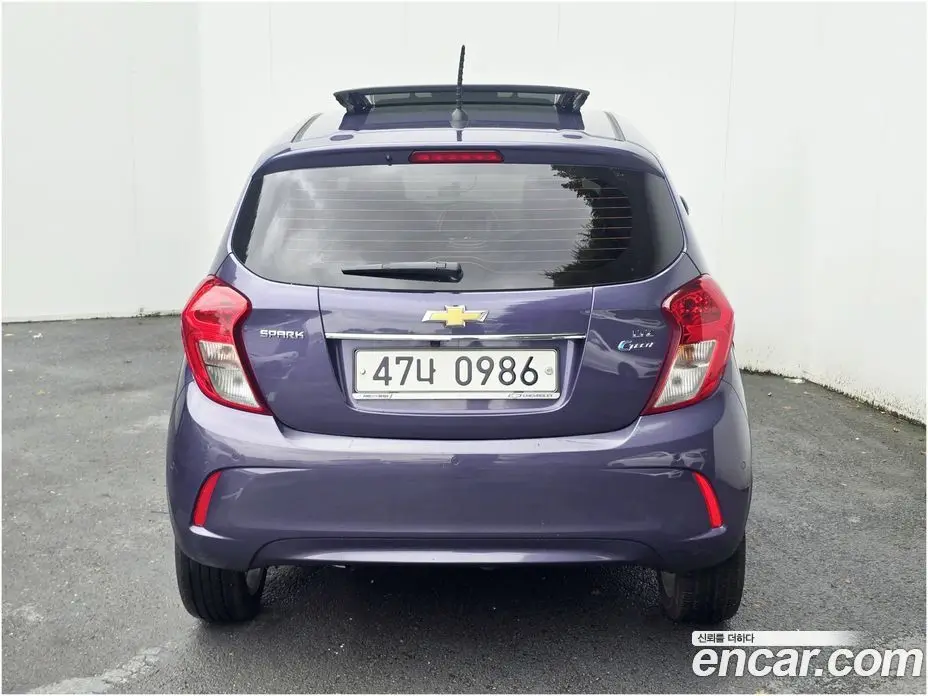Chevrolet Spark 2015 1.0 автомат (вариатор), фото 4