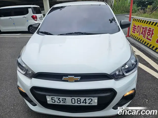 Chevrolet Spark 2016 1.0 автомат (гидро), миниатюра 1