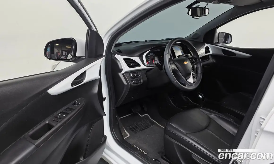 Chevrolet Spark 2017 1.0 автомат (гидро), фото 13
