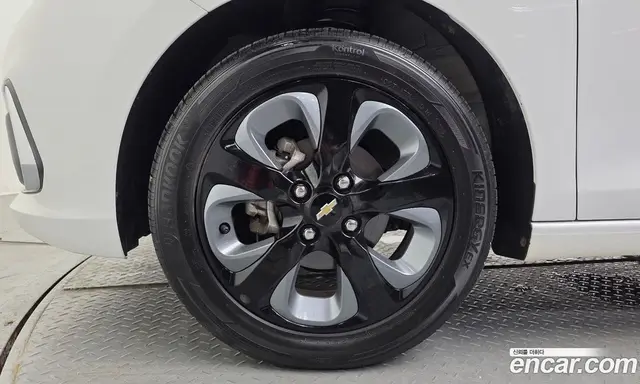 Chevrolet Spark 2017 1.0 автомат (гидро), миниатюра 5