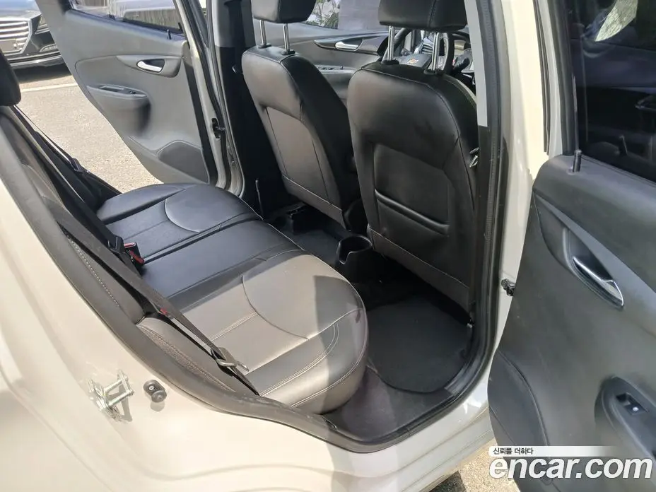 Chevrolet Spark 2018 1.0 автомат (гидро), фото 13