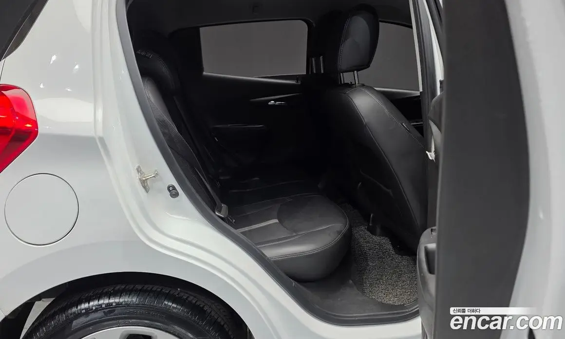 Chevrolet Spark 2019 1.0 автомат (гидро), фото 17