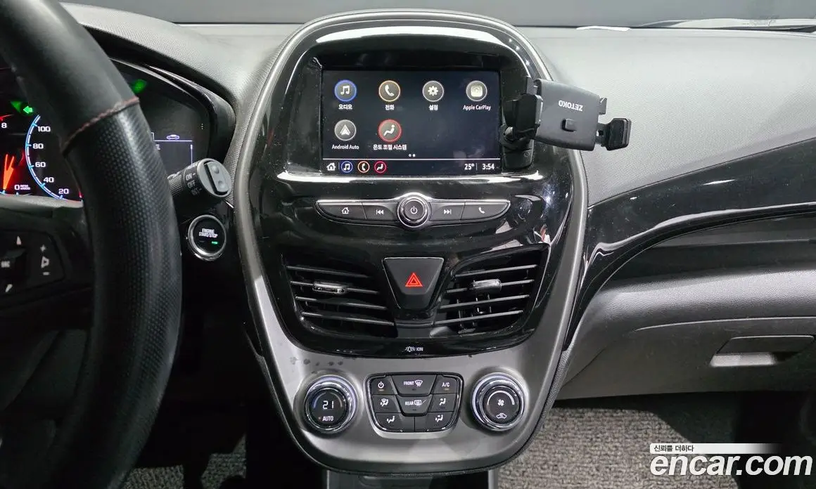 Chevrolet Spark 2019 1.0 автомат (гидро), фото 19