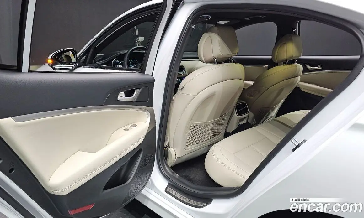 Genesis G70 2024 2.5 автомат (гидро), фото 16