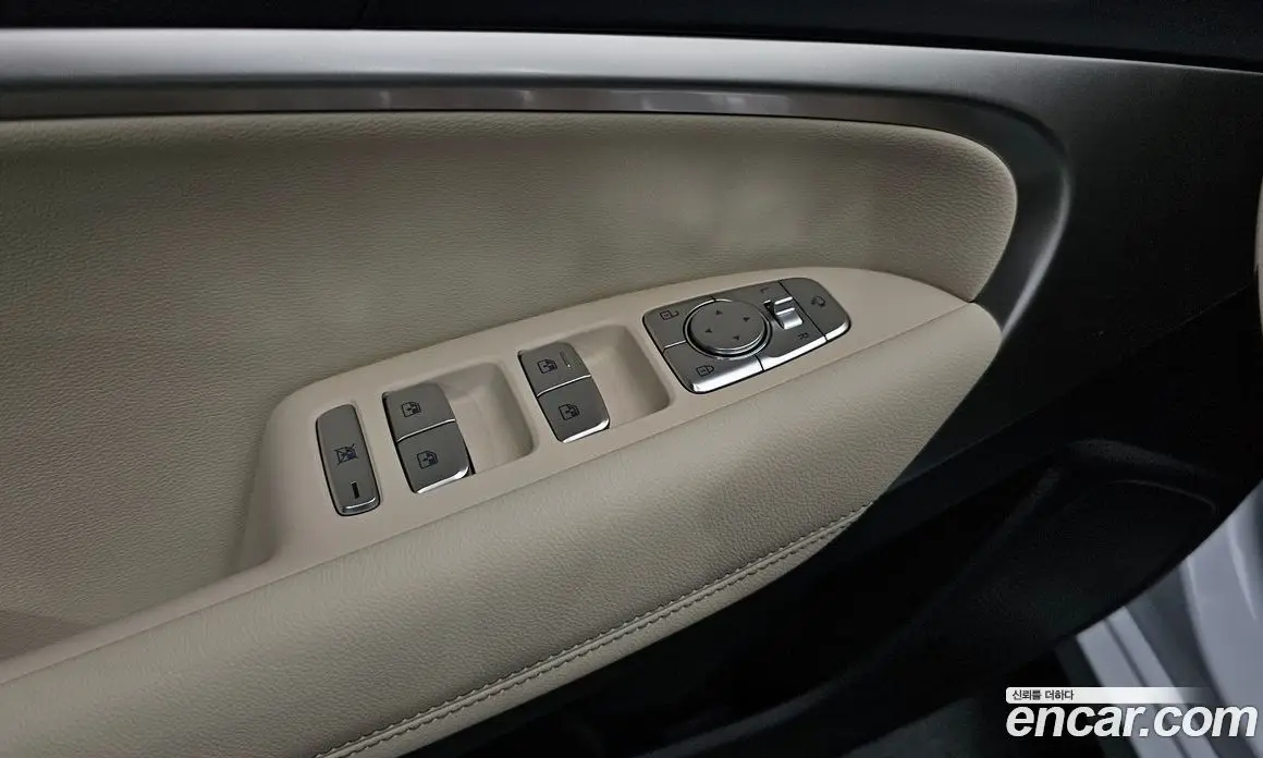 Genesis G70 2024 2.5 автомат (гидро), фото 23