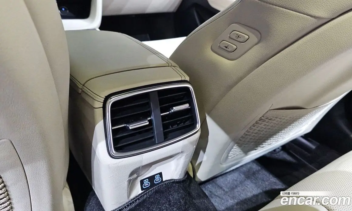 Genesis G70 2024 2.5 автомат (гидро), фото 31