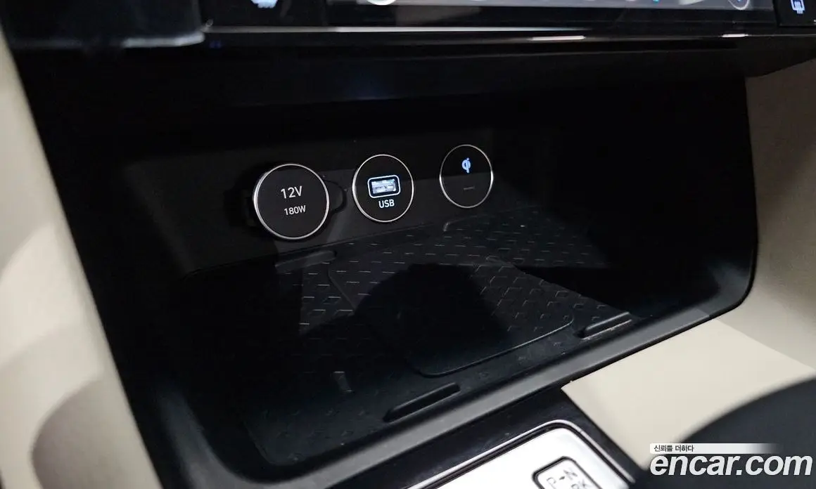 Genesis G70 2024 2.5 автомат (гидро), фото 32