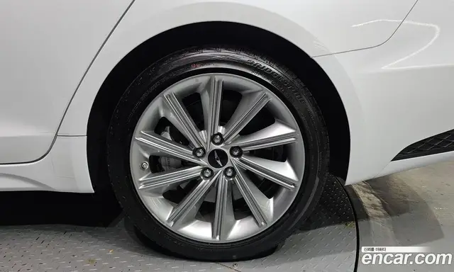 Genesis G70 2024 2.5 автомат (гидро), миниатюра 7