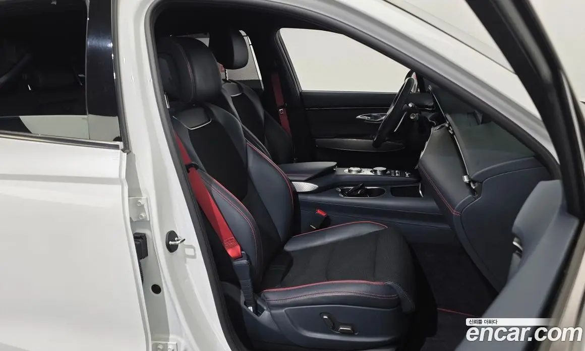 Genesis GV70 2021 2.5 автомат (гидро), фото 16