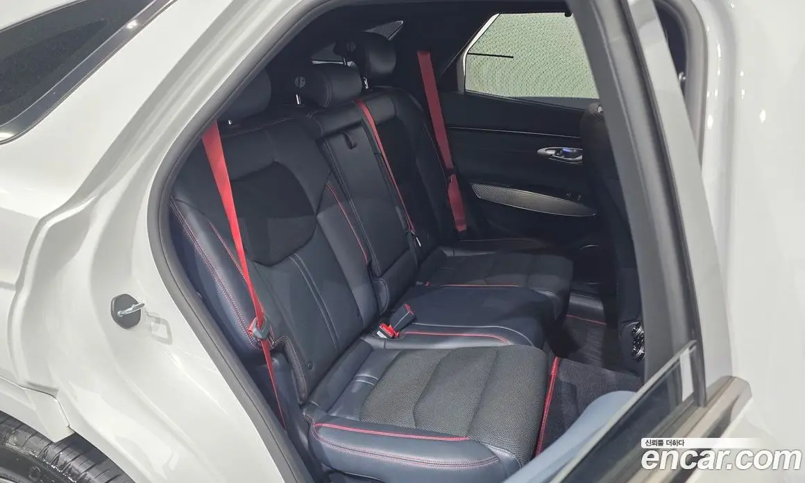 Genesis GV70 2021 2.5 автомат (гидро), фото 18