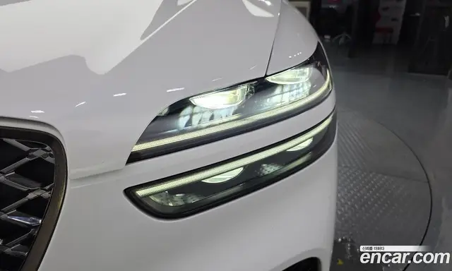 Genesis GV70 2021 2.5 автомат (гидро), миниатюра 8