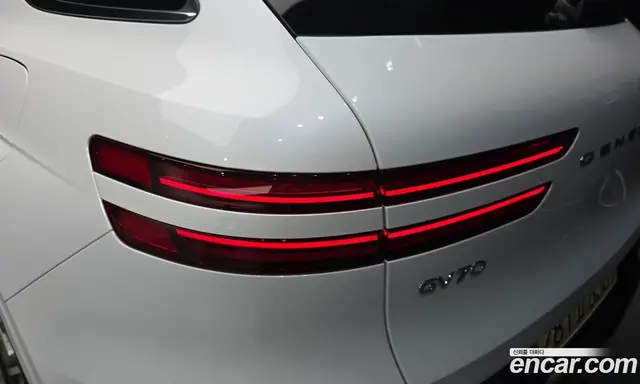 Genesis GV70 2021 2.2 автомат (гидро), миниатюра 9