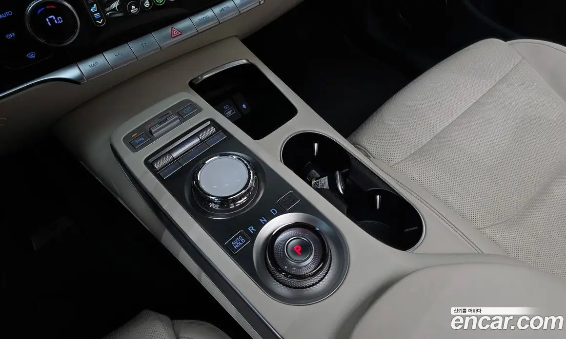 Genesis GV70 2022 0.1 автомат (гидро), фото 12