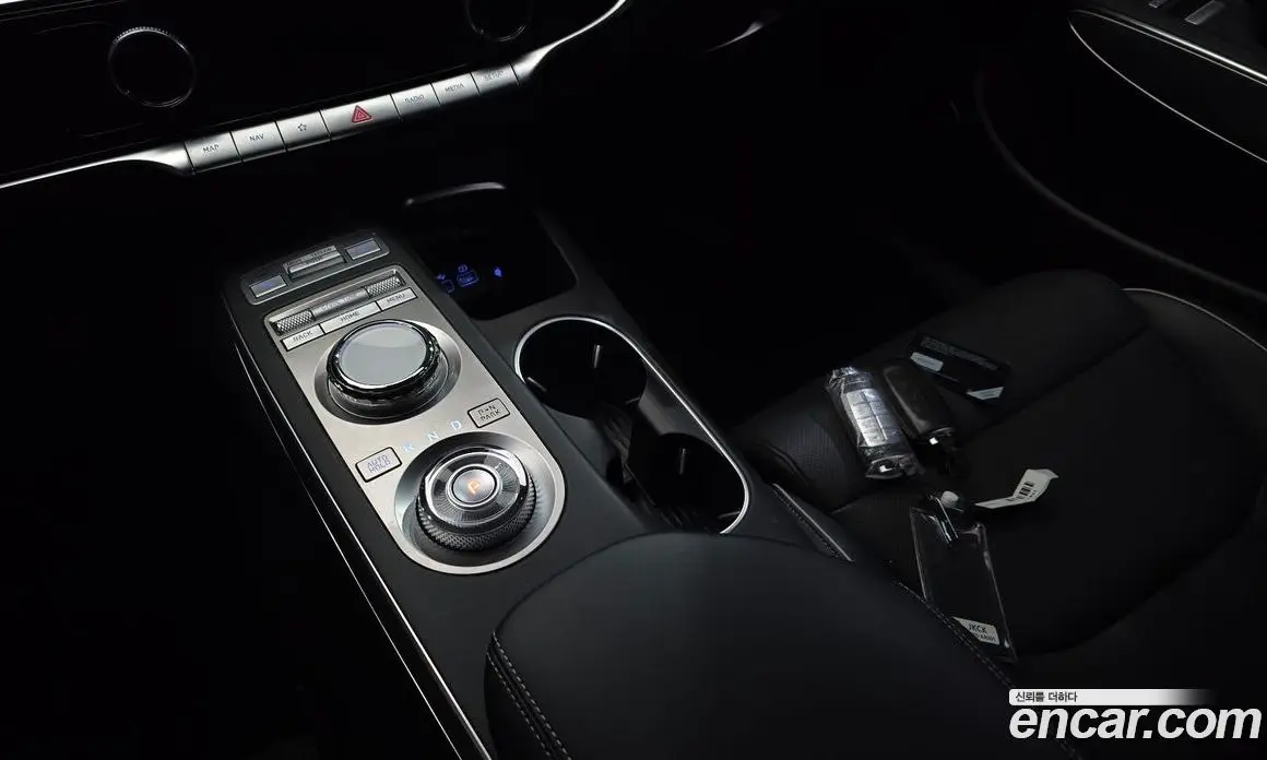 Genesis GV70 2023 2.5 автомат (гидро), фото 12