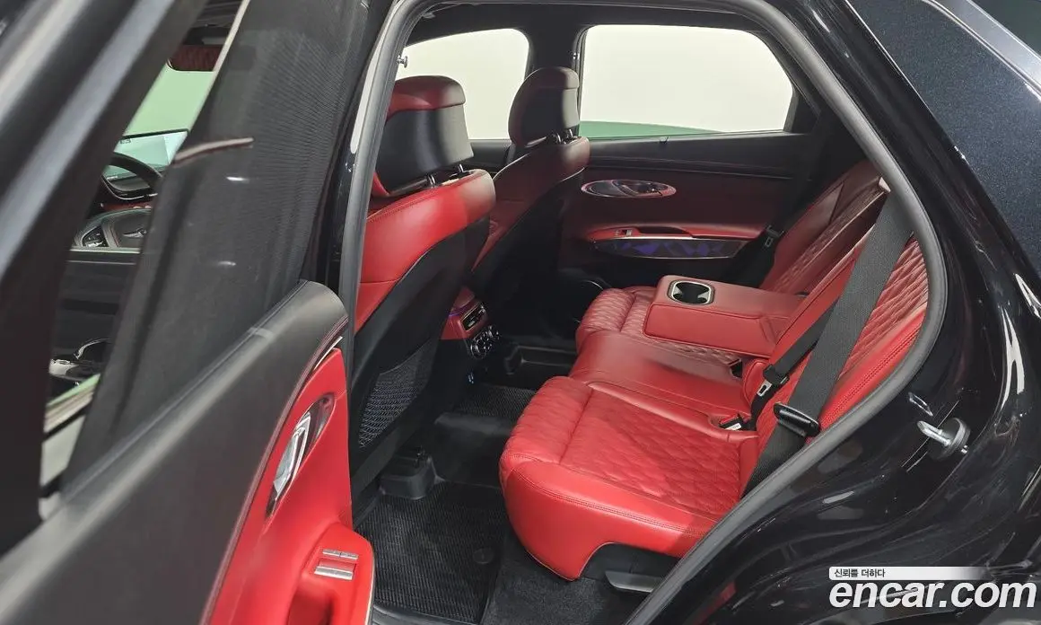 Genesis GV70 2023 2.5 автомат (гидро), фото 17