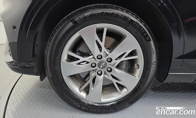 Genesis GV70 2023 2.5 автомат (гидро), миниатюра 5