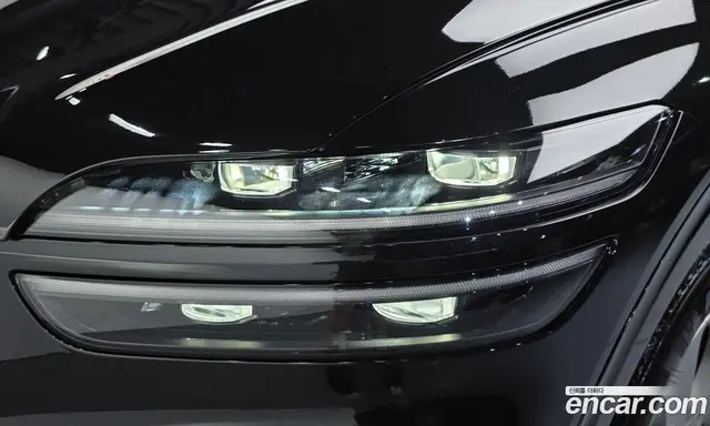 Genesis GV70 2023 2.5 автомат (гидро), миниатюра 8