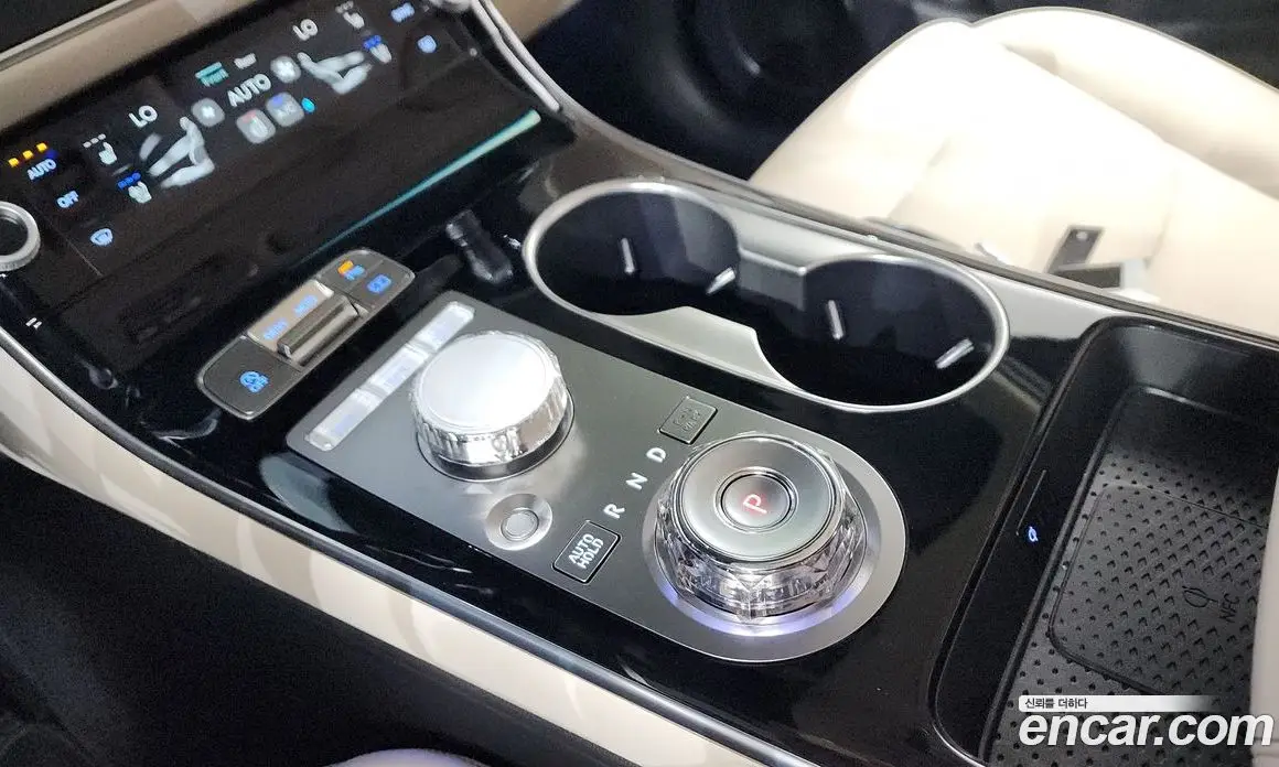 Genesis GV70 2025 2.5 автомат (гидро), фото 12