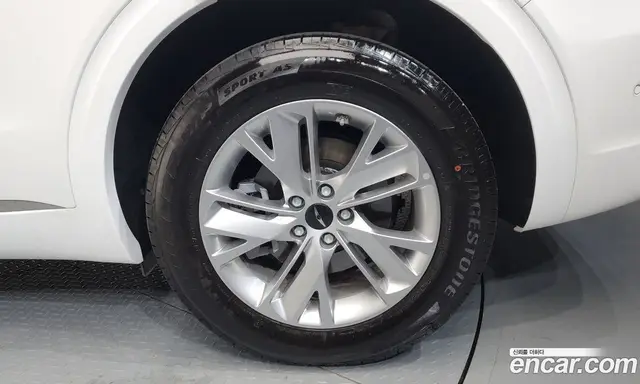 Genesis GV70 2025 2.5 автомат (гидро), миниатюра 7
