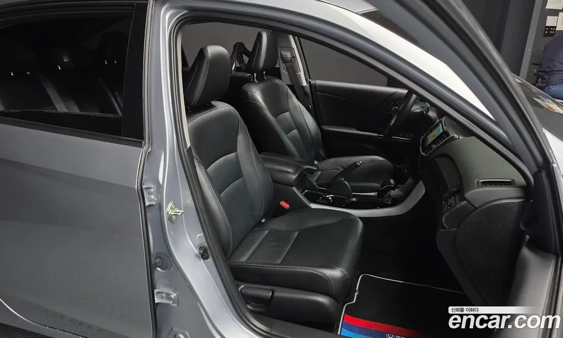 Honda Accord 2016 2.4 автомат (гидро), фото 12 Honda Accord 2016 2.4 автомат (гидро), фото 12