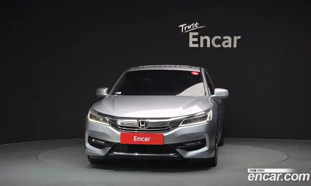 Honda Accord 2016 2.4 автомат (гидро), миниатюра 3 Honda Accord 2016 2.4 автомат (гидро), миниатюра 3