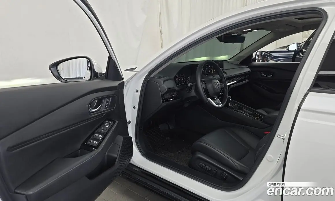 Honda Accord 2025 2.0 автомат (гидро), фото 13