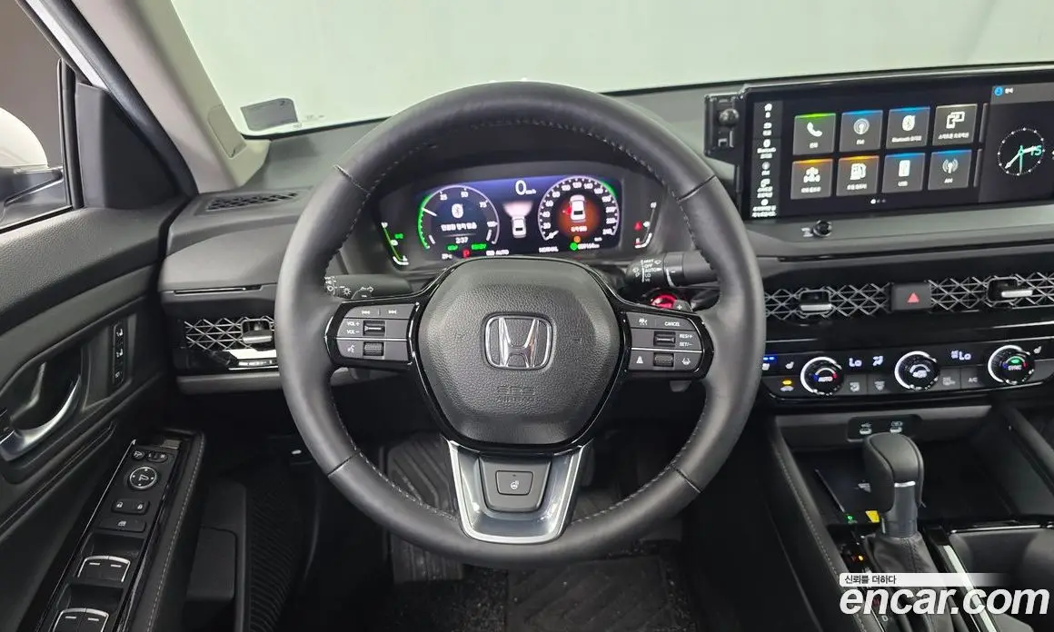 Honda Accord 2025 2.0 автомат (гидро), фото 18