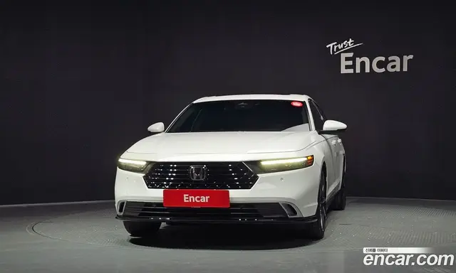 Honda Accord 2025 2.0 автомат (гидро), миниатюра 3