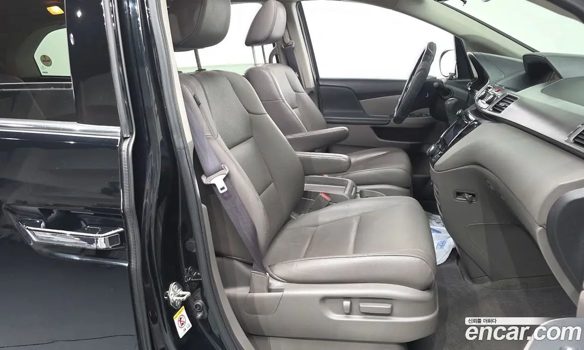 Honda Odyssey 2015 3.5 автомат (гидро), фото 11