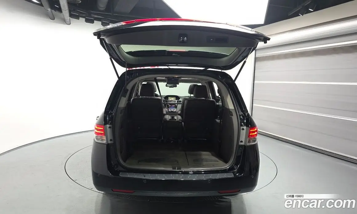 Honda Odyssey 2015 3.5 автомат (гидро), фото 20