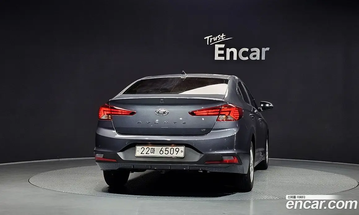 Hyundai Avante 2019 1.6 автомат (гидро), фото 4