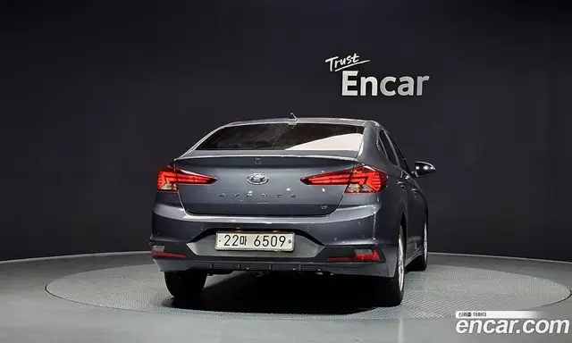 Hyundai Avante 2019 1.6 автомат (гидро), миниатюра 4