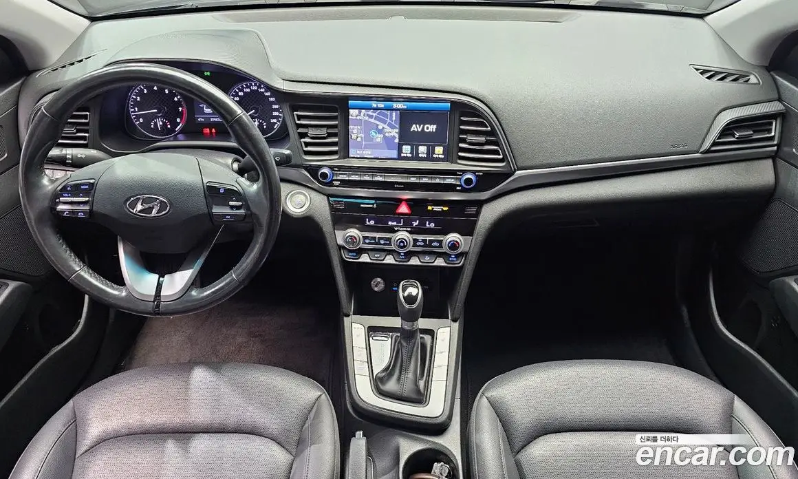Hyundai Avante 2019 1.6 автомат (гидро), фото 7