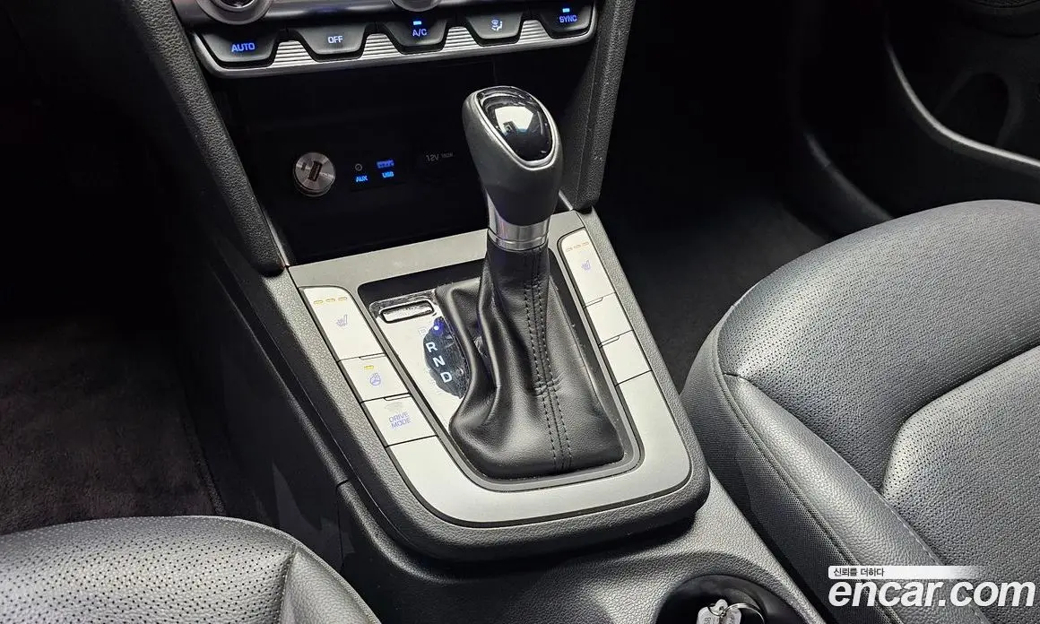Hyundai Avante 2019 1.6 автомат (гидро), фото 9