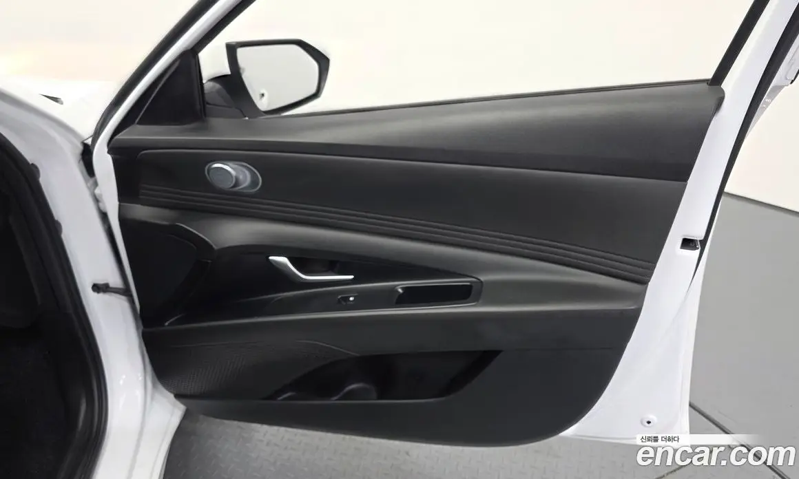 Hyundai Avante 2020 1.6 автомат (гидро), фото 14