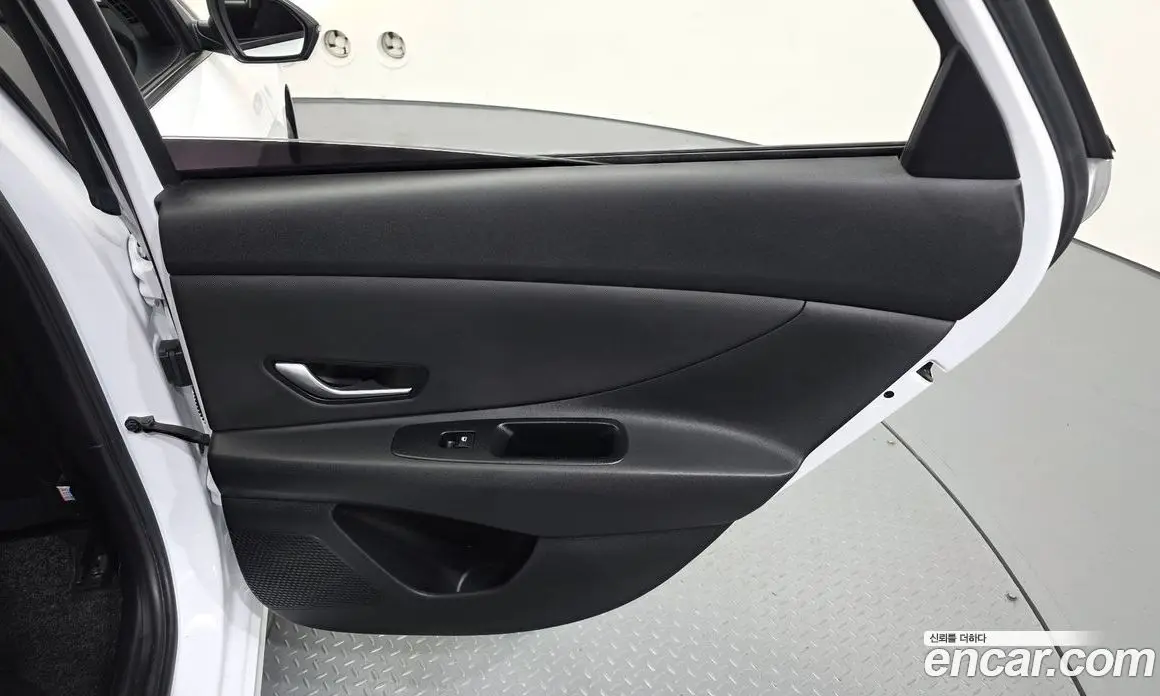 Hyundai Avante 2020 1.6 автомат (гидро), фото 15