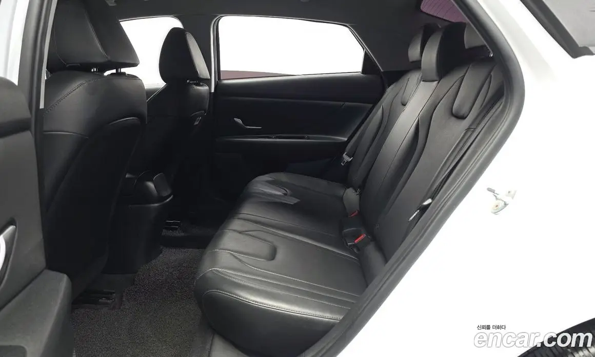 Hyundai Avante 2020 1.6 автомат (гидро), фото 16